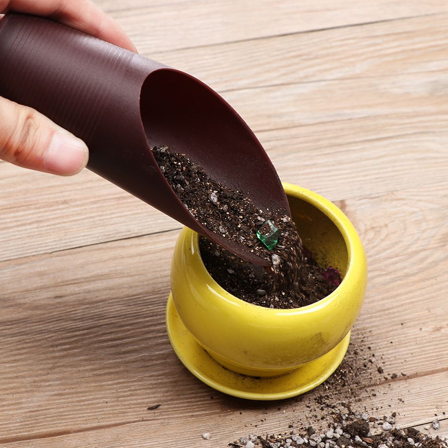 Gardening Tools Shovel - 1 Buah Sekop Tanah Plastik Cangkir